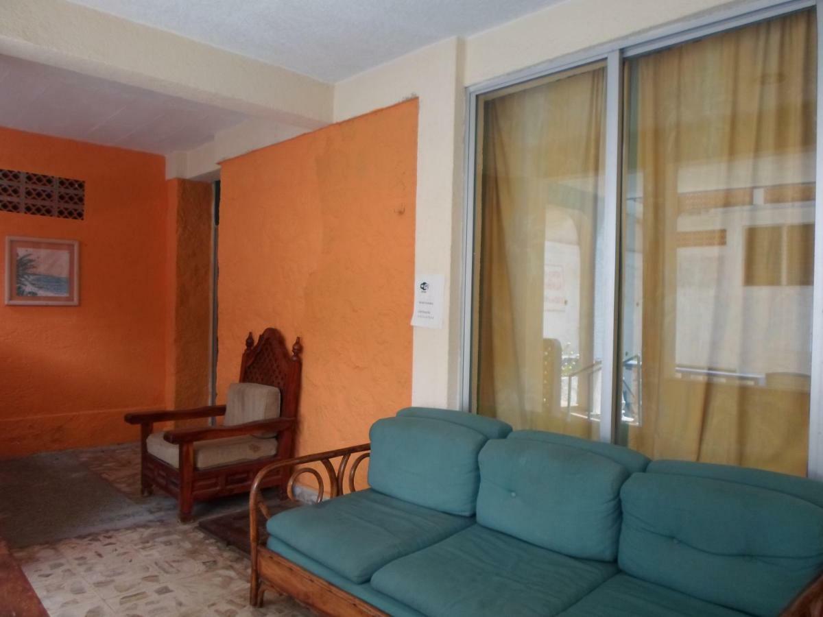 Casa De Huespedes Santa Fe Acapulco Hotel Eksteriør billede