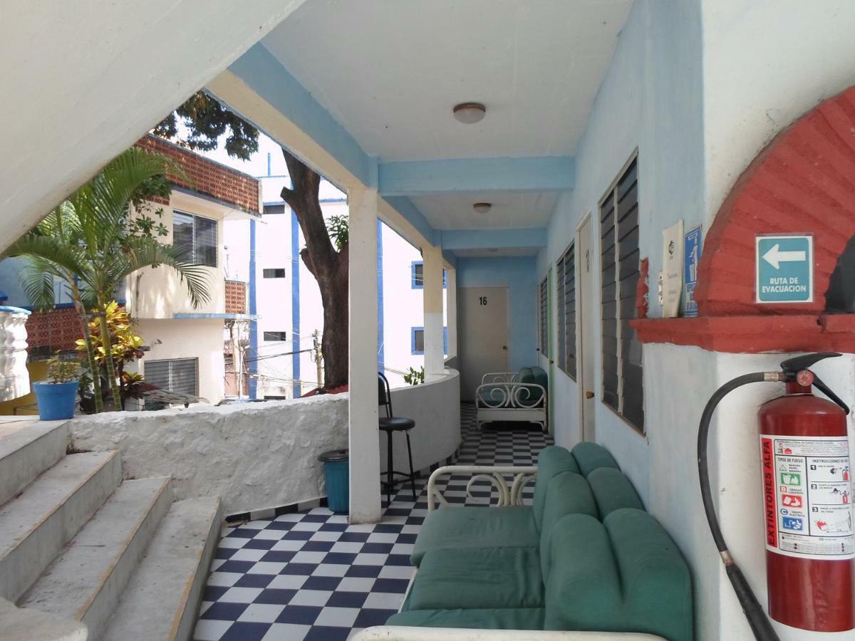 Casa De Huespedes Santa Fe Acapulco Hotel Eksteriør billede