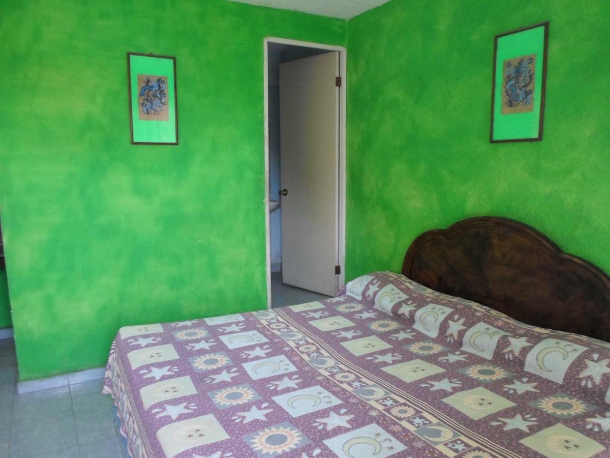 Casa De Huespedes Santa Fe Acapulco Hotel Eksteriør billede